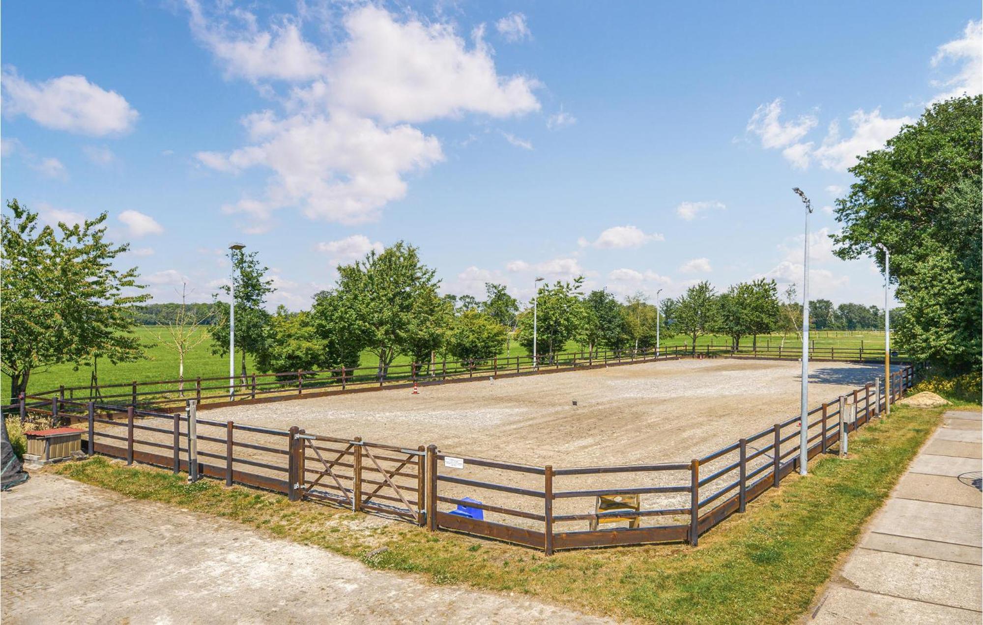 Park Drentheland Villa Zorgvlied Buitenkant foto